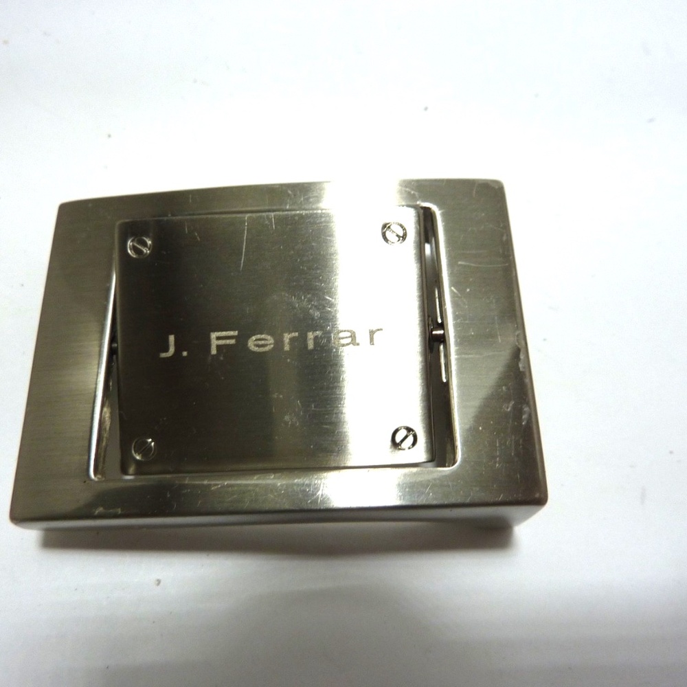 J. Ferrar Flip-Dotted Belt Buckle COLOR SILVER VERY GOOD CONDITION